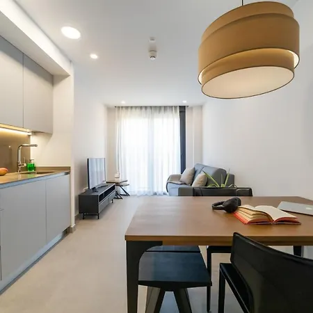 Alidreams Lola Center Апартаменты *