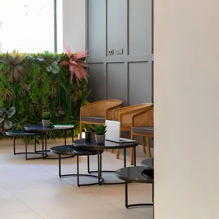 Апартаменты Alidreams Lola Center