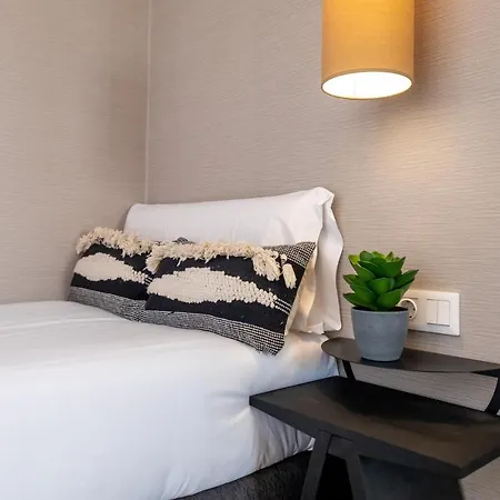 Alidreams Lola Center *