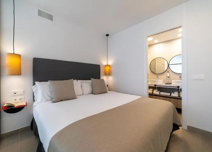 Apartment Alidreams Lola Center