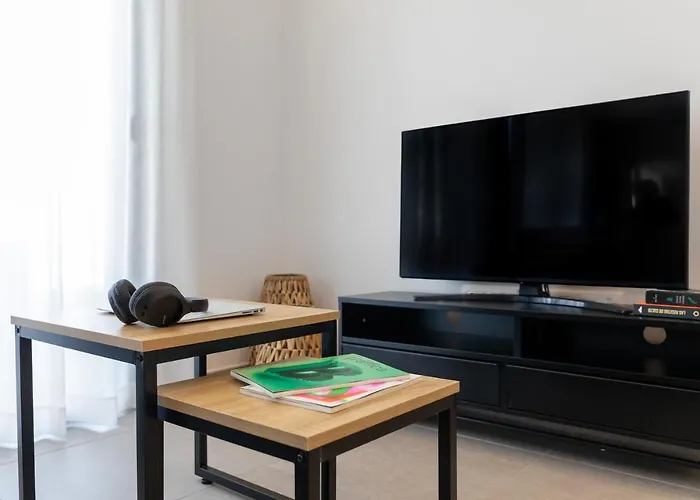 Apartment Alidreams Lola Center *