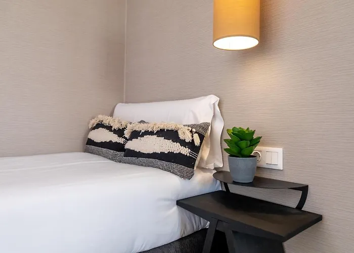 Alidreams Lola Center *