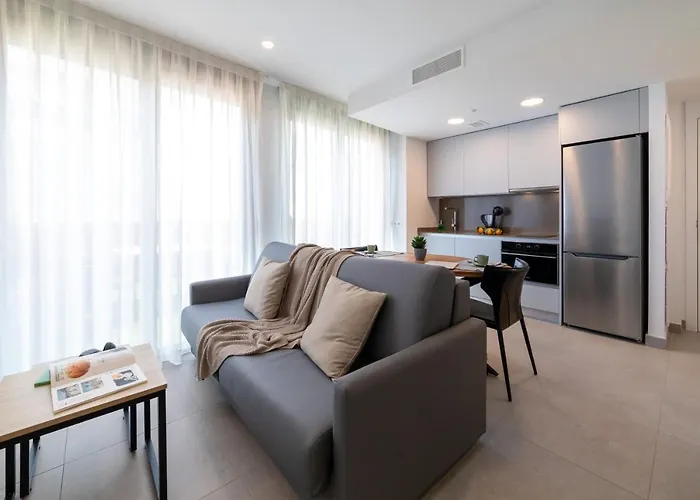 Alidreams Lola Center